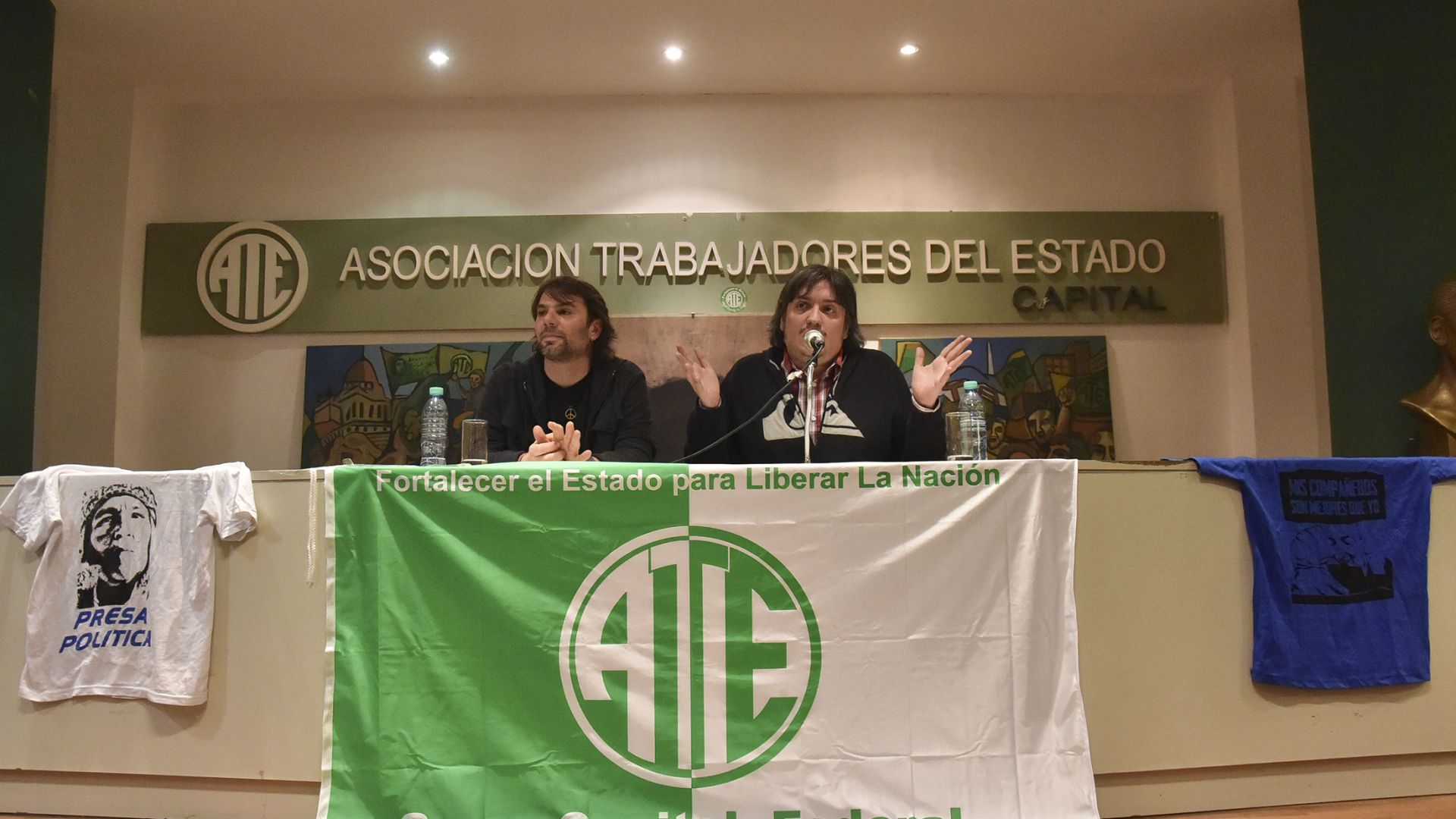 Encuentro con diputados del Frente para la Victoria <br>de cara a la Marcha Federal