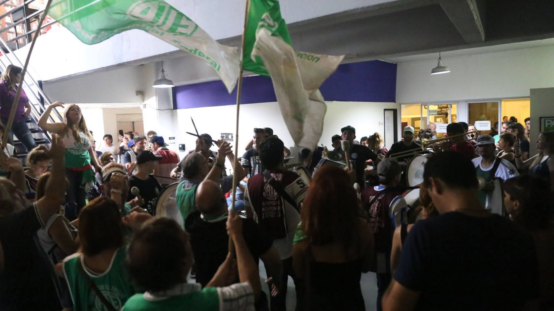 Permanencia pacífica y asamblea en el Canal de la Ciudad