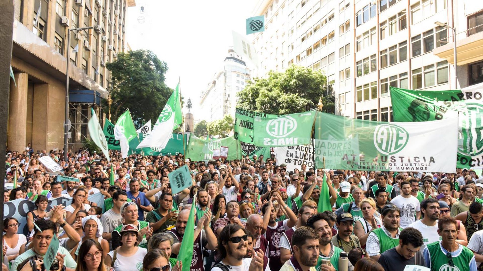 <strong>ATE Capital</strong> se movilizó en una nueva jornada de paro y protestas