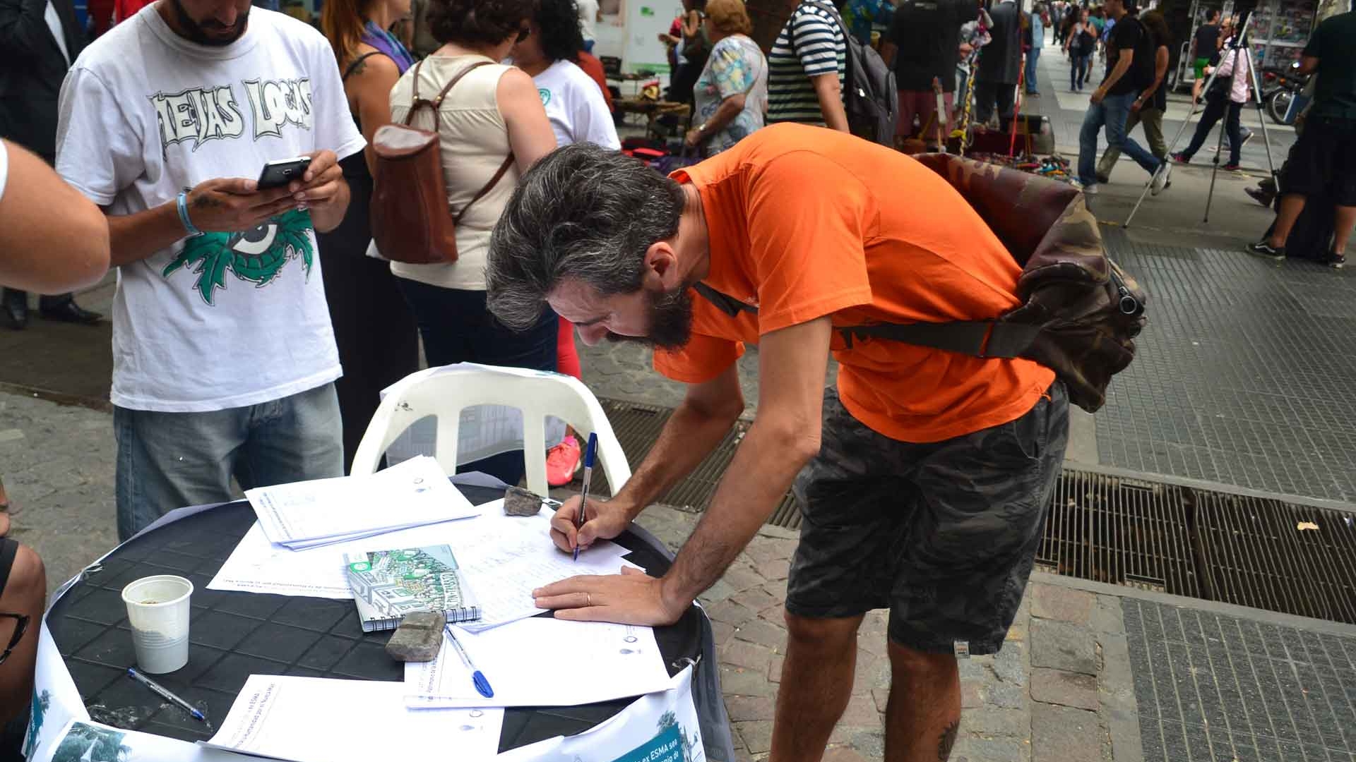 Junta de firmas para declarar a la ex ESMA como 