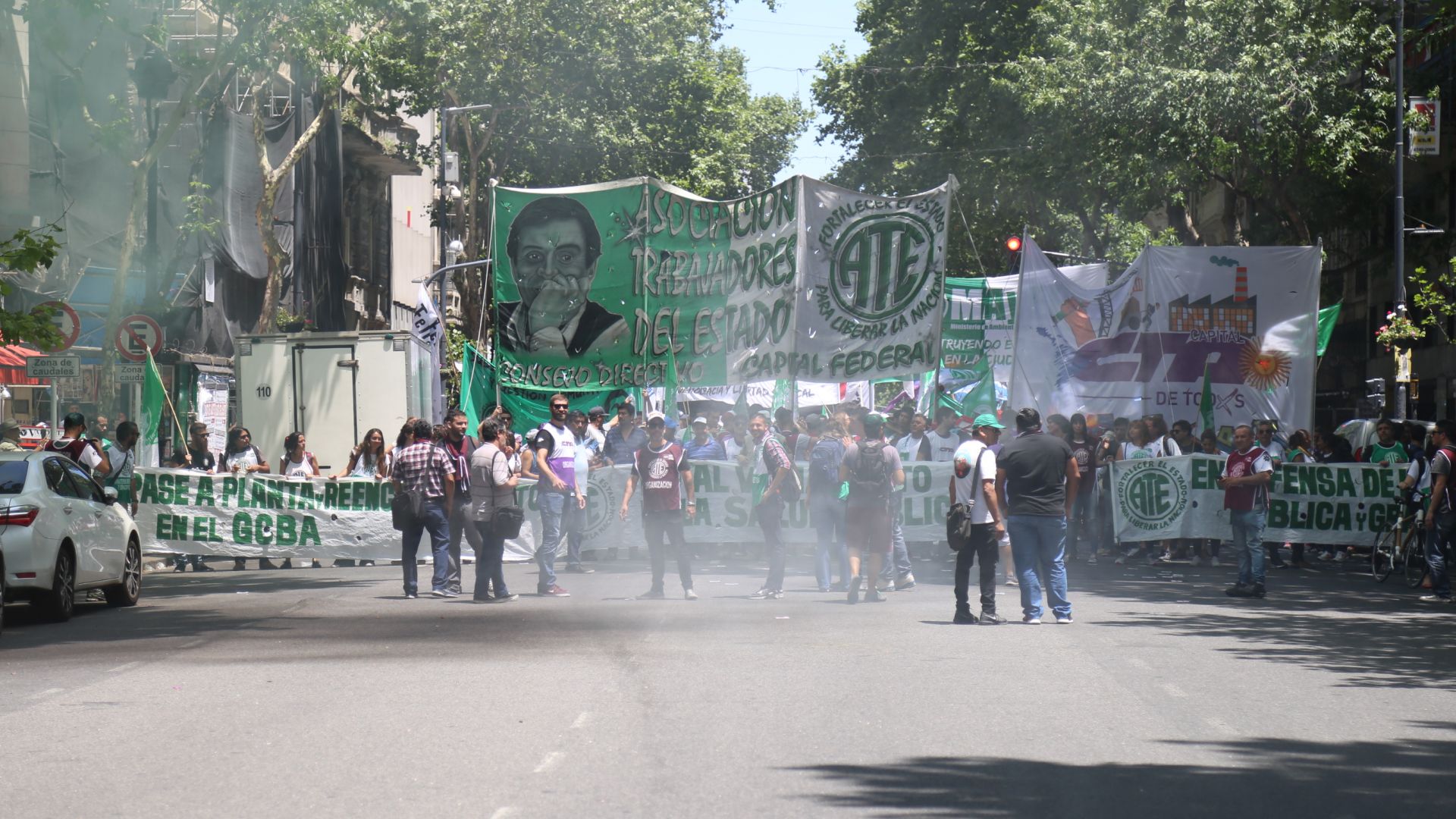 Movilización contra los recortes en el presupuesto de la Ciudad