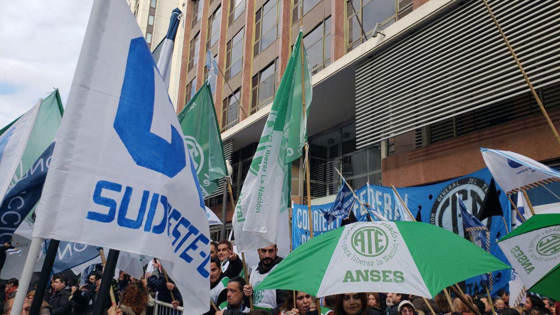 ¡Ni una jubilada menos! Movilización de todo ANSES contra el quite de las moratorias