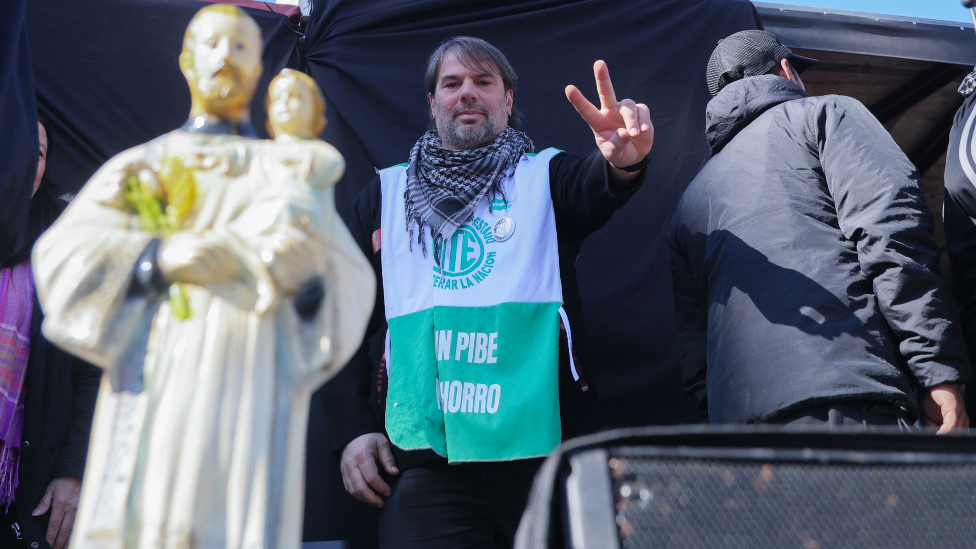 Marchamos a Plaza de Mayo por paz, pan, tierra, techo y trabajo