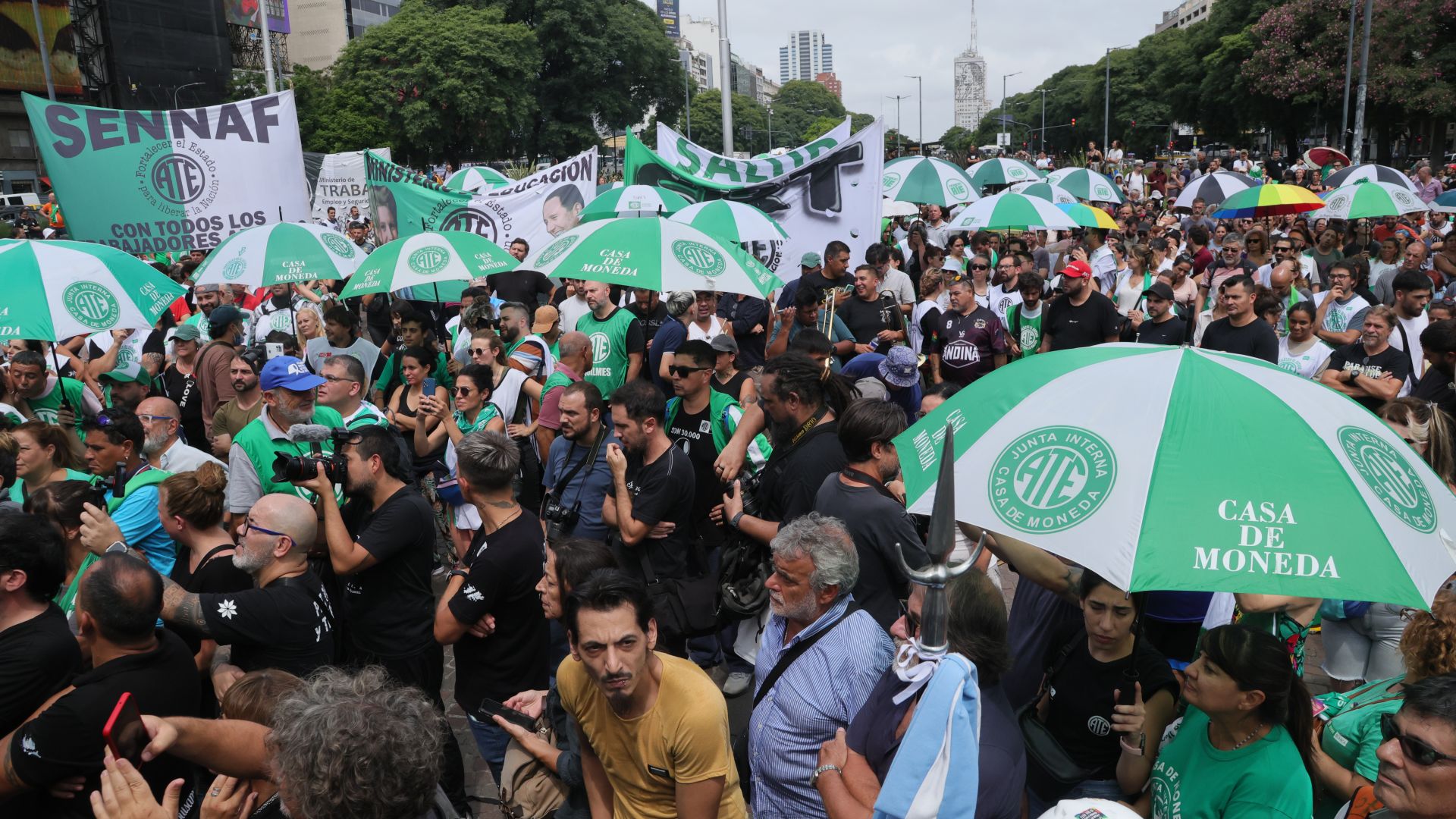 Movilizamos desde el Obelisco al Ministerio de Desregulación