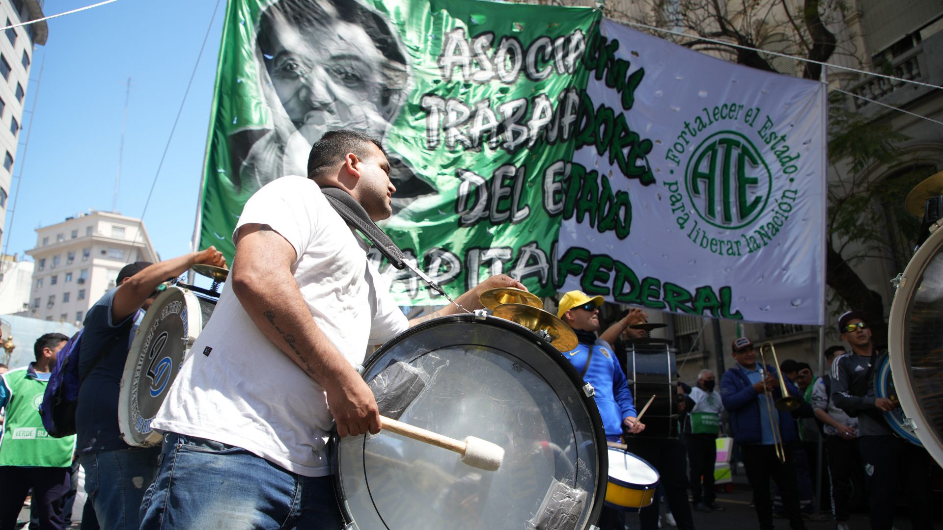 La Plaza de Mayo se llenó de dignidad