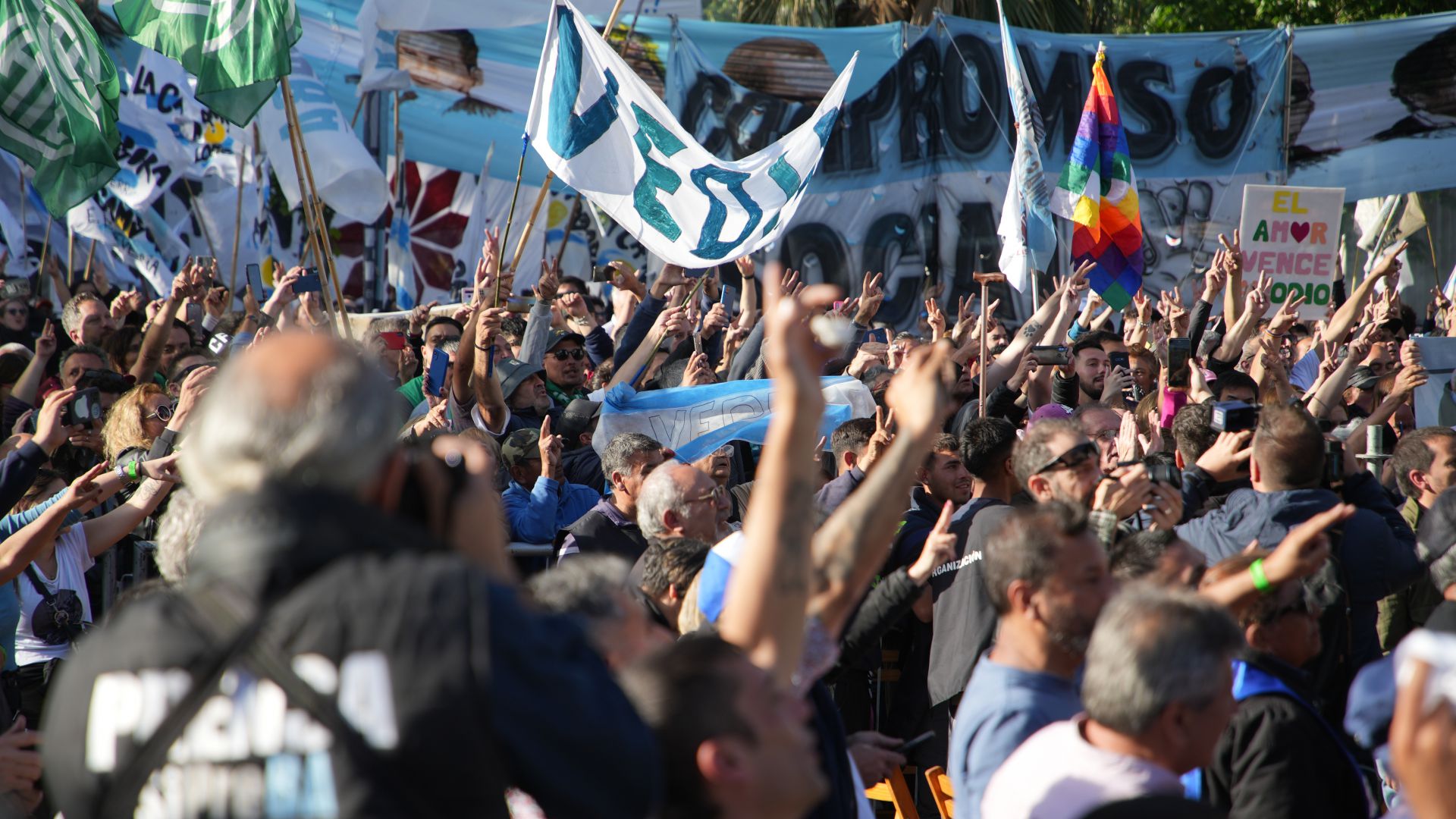 La Plaza de Mayo se llenó de dignidad