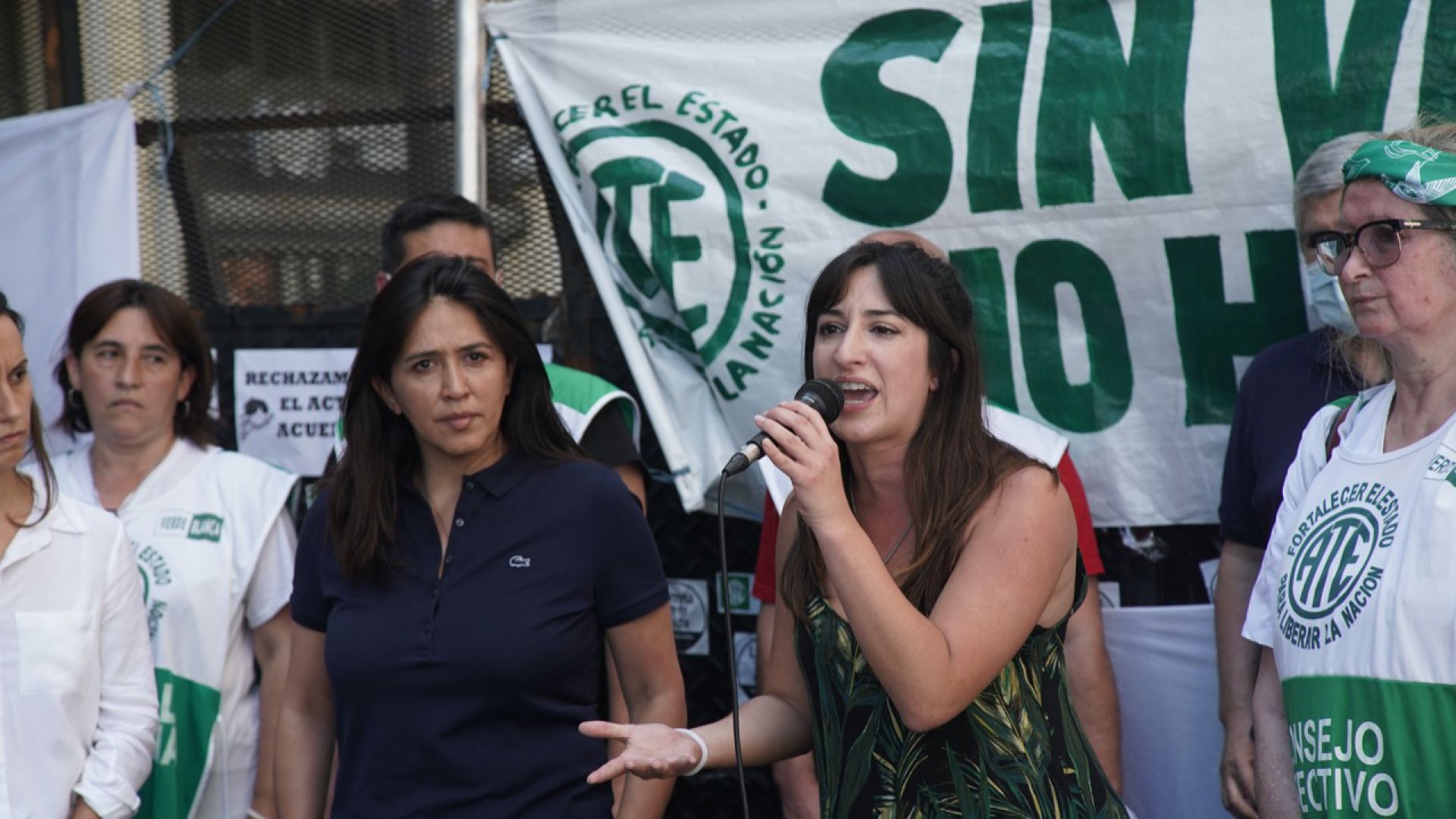 Esenciales durante la pandemia, hoy descartables: emotivo homenaje a enfermeros y trabajadores de Salud